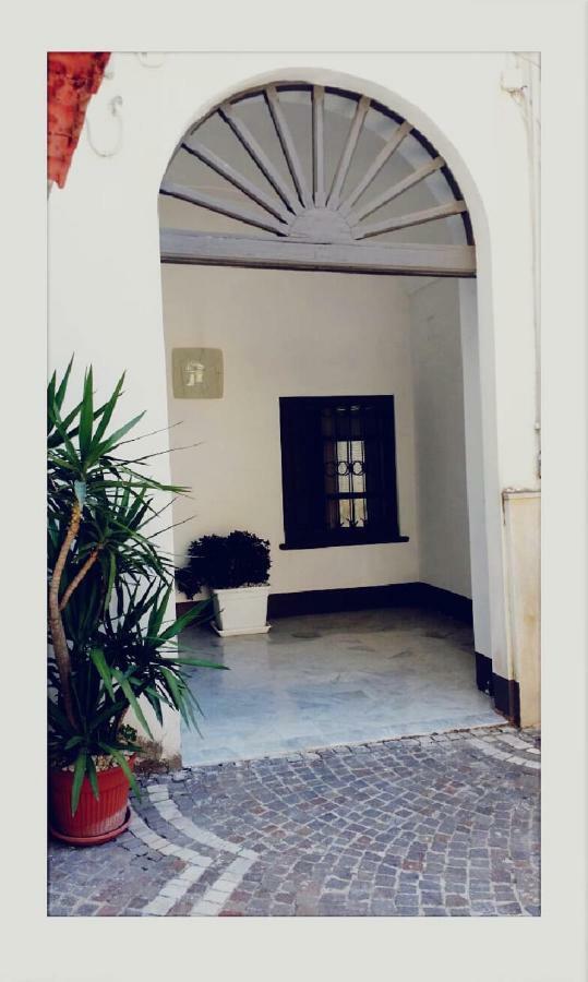 Il Volo Del Gabbiano Apartment Napoli Exterior foto